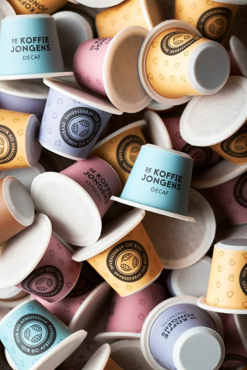 De Koffiejongens - Proefpakket - Nespresso Cups - 100% Biologisch Afbreekbaar - 6x10 Cups - Nespresso Compatible 2 De Koffiejongens - Proefpakket - Nespresso Cups - 100% Biologisch Afbreekbaar - 6x10 Cups - Nespresso Compatible - Afbeelding 2