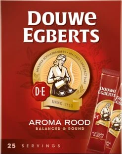 Douwe Egberts Aroma Rood Sticks Oploskoffie - 6 X 25 Zakjes -KoffieLuxe Aanbiedingen Winkel 954x1200 1